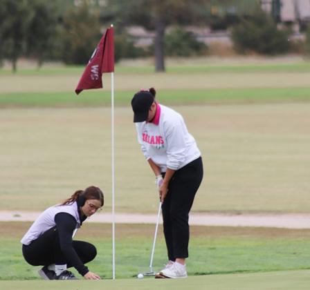 Right: Katelyn Thurman Golf Photos courtesy Sara Brown, Janee Porter, Rhei Thurman