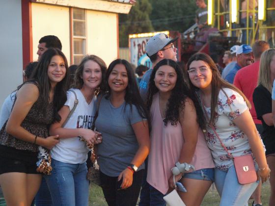 Students enjoying the Wichita County Fair 2021