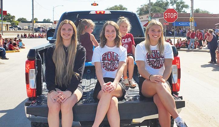 The Queen Candidates: Hailey Keeton, Brielle Koehn, Emma Berning.