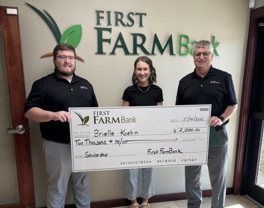 Brielle Koehn Awarded First Farm Bank Scholarship