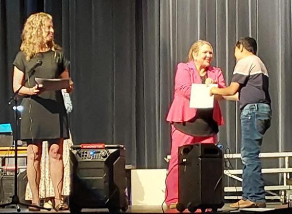 WCES Celebrates 6th Grade Promotion
