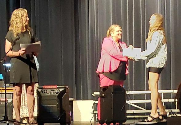 WCES Celebrates 6th Grade Promotion