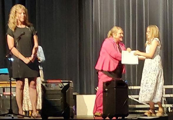 WCES Celebrates 6th Grade Promotion