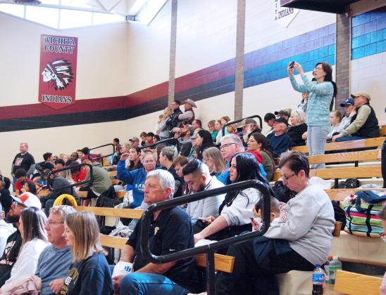A nice crowd turned out on Saturday to support their Indians and Braves lifters.