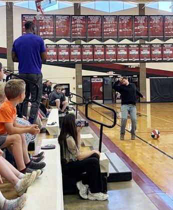 Jonathan “Top Flight” Hevalow and Luke Meyer Challenge - Best dance moves followed by a pass.