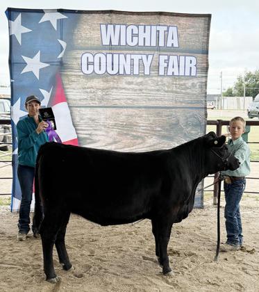 Grand Champion Breeding Heifer – exhibited by Cauy Larson