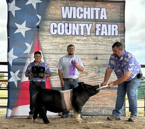 Grand Champion Breeding Gilt – exhibited by Gage Kreutzer