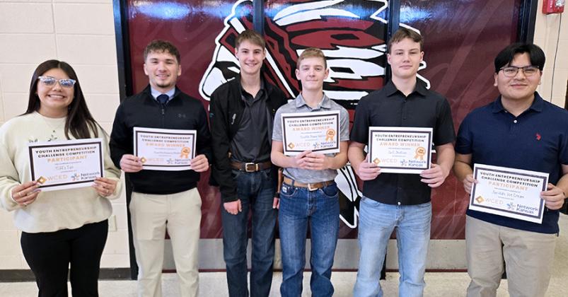 Indians Participate in Youth Entrepreneurship Challenge; Luna Advances to State