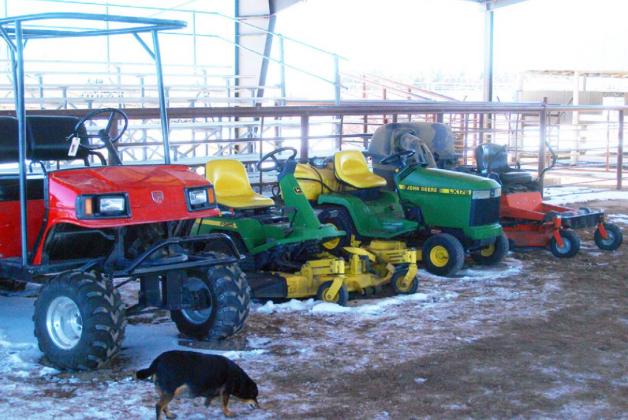 Despite Swampy Conditions Auction Draws Large Crowd