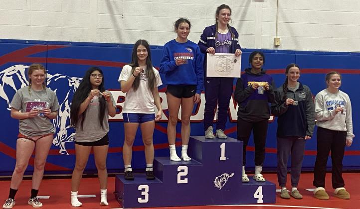 7 WCHS Wrestlers Qualify for State Tournament