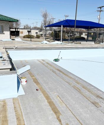Leoti Pool gets a “Facelift” with New Liner