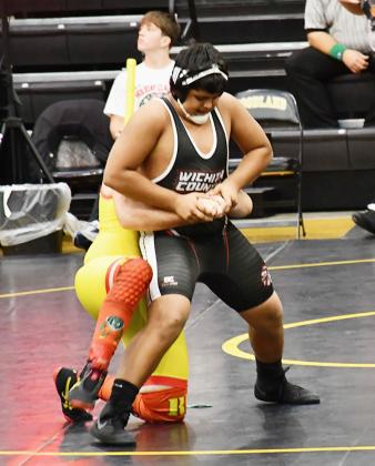 Indians Grapple in Goodland