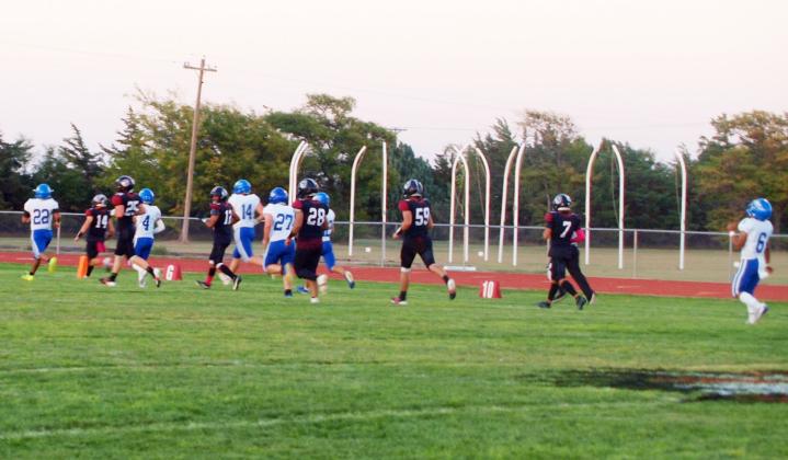 Everybody fall in and chase the ball! Young completes a 41-yard rush to put the Indians up 28-12.