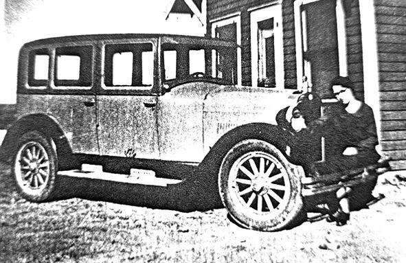 Doris Brock on the Essex 30 in 1930.