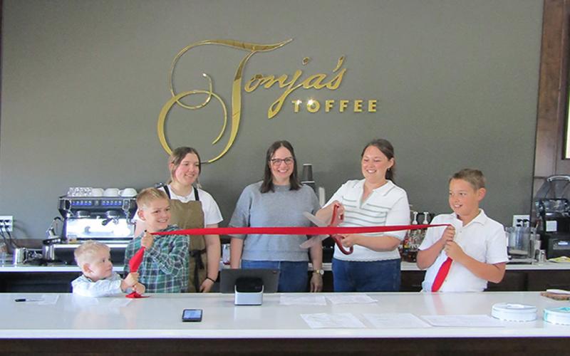 Above (L-R): Ledger Horton, Axel Horton, Hayden Horton, Maegan Berry, Aubrey Horton, Kaladin Horton are all smiles as Aubrey cuts the ribbon.