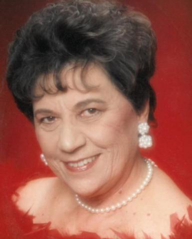 Beverly Campos