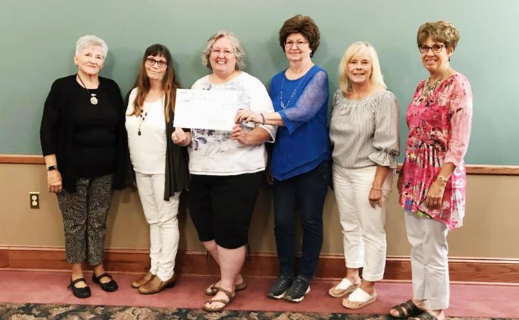 Above (L-R): Dorene Reimer, HSPS Executive Committee Chair; Julie Eddy, Senior Center Board; Julie Riley, Senior Center Board; Marilyn Legg, Senior Center Board; Barbie Wilbur, HSPS Executive Committee; Carlotta Brack, HSPS Executive Committee. Photo courtesy Dorene Reimer