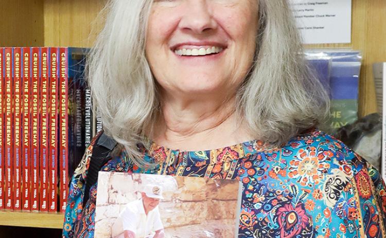 Melanie Bonner Thomas author photo. Photo by Natalie Vondrak, KU Museum of Natural History