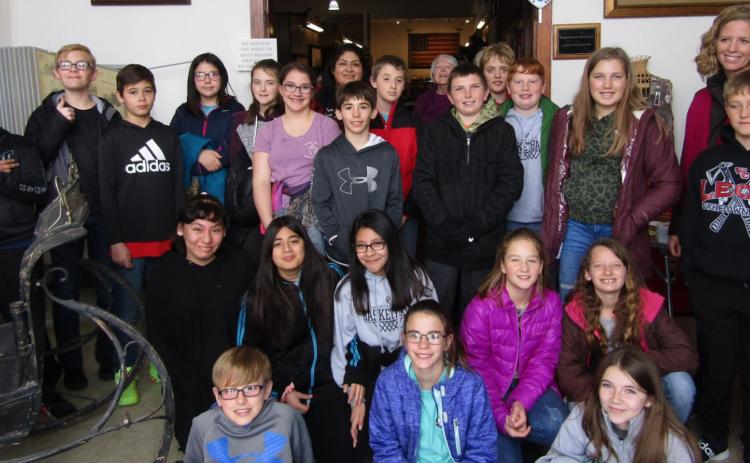 WCES 6th Grade Visits Museum for Kansas Day