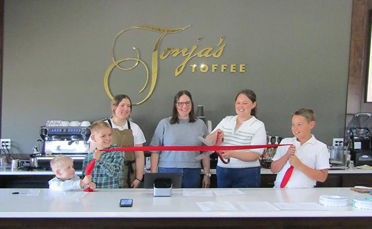Above (L-R): Ledger Horton, Axel Horton, Hayden Horton, Maegan Berry, Aubrey Horton, Kaladin Horton are all smiles as Aubrey cuts the ribbon.