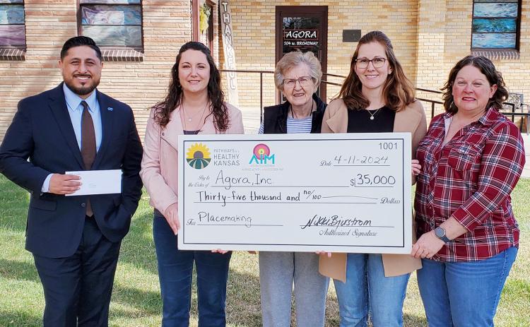 Pathways to a Healthy Kansas Presents Grants to Agora and the City of Leoti