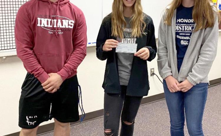 Lydia Jayhawkers 4-H Club Makes Donation to Community Thrift Shoppe
