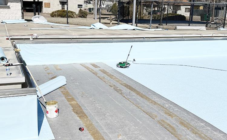 Leoti Pool gets a “Facelift” with New Liner