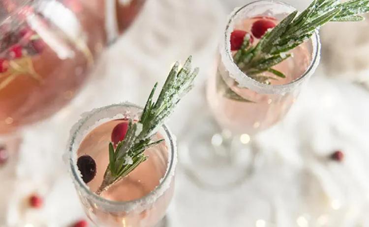 Christmas Cranberry Champagne Cocktails